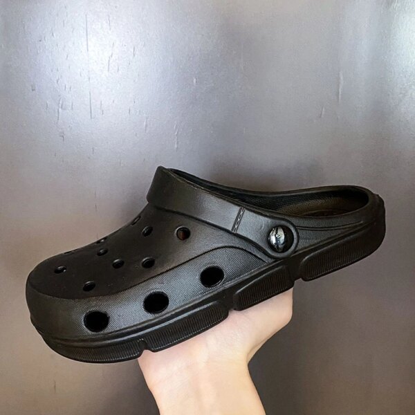 Crocs d'été pour hommes et femmes, chaussures à trous, pantoufles de plage pour hommes