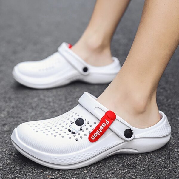 Crocs respirantes unisexes noir & blanc pour maison, jardin et eau