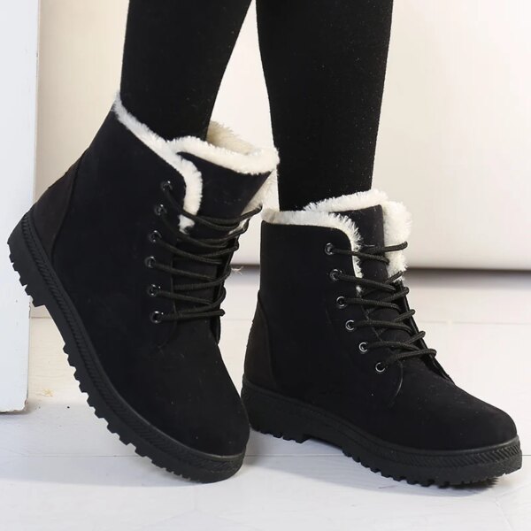 Bottes de neige courtes de style coréen pour femmes, chaussures d'hiver, fourrure