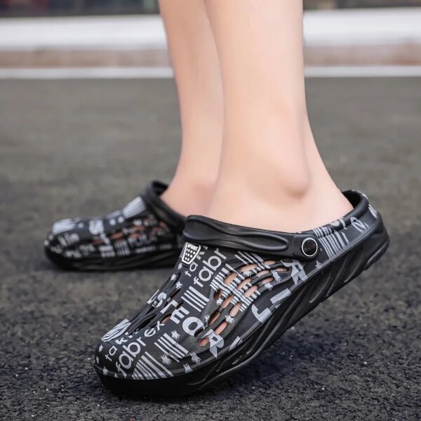 Crocs  respirantes pour hommes et femmes, pantoufles de maison en plein air, baskets décontractées à la mode