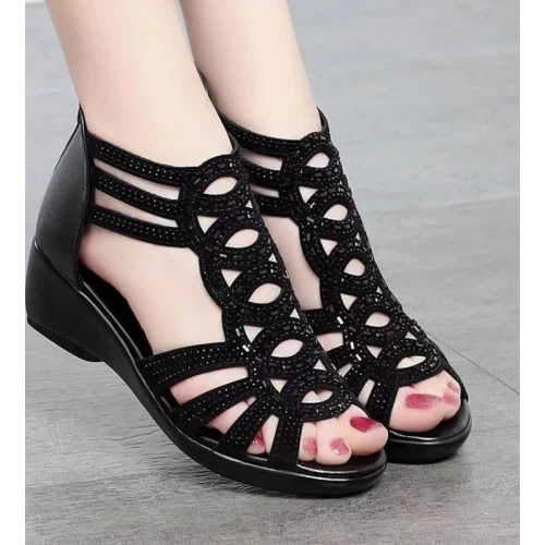 5830-962d79.jpg Sandales Femmes Romaines en Cuir Souple – Élégance